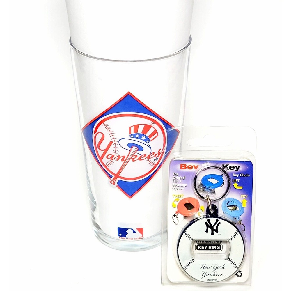 MLB New York Yankees Texaco 1994 Pint Glass & Bottle Keychain Opener EUC